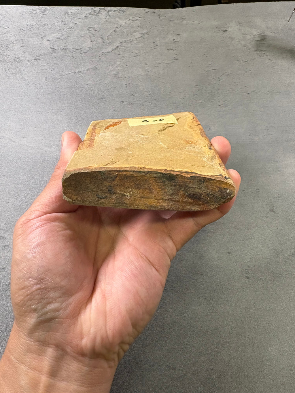Kyoto Nakayama Shohonyama Awasedo Suita – Natural Finishing Stone (No. A06)