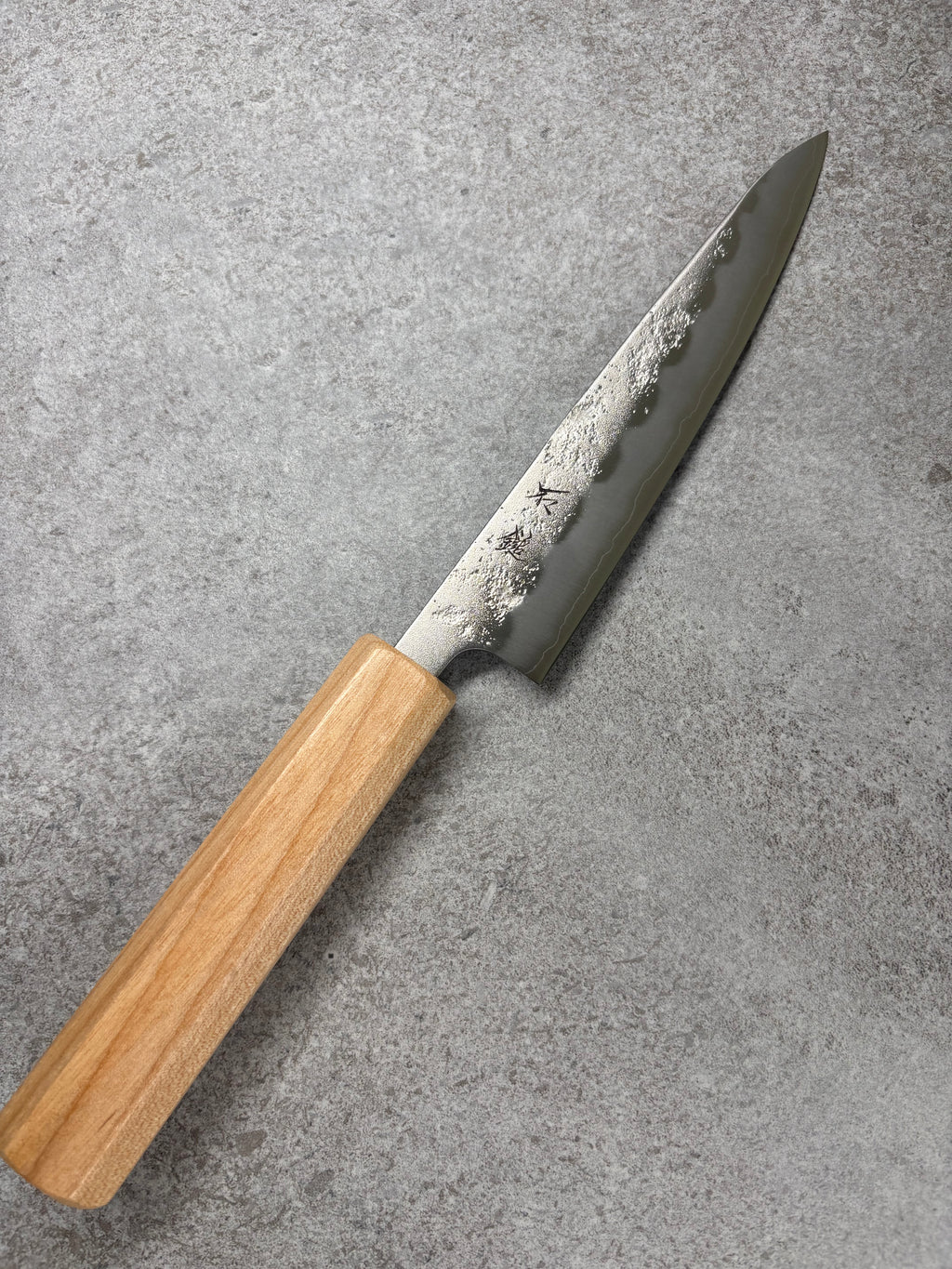 Ishizuchi 石鎚　Nashiji Silver #3 petty 135mm