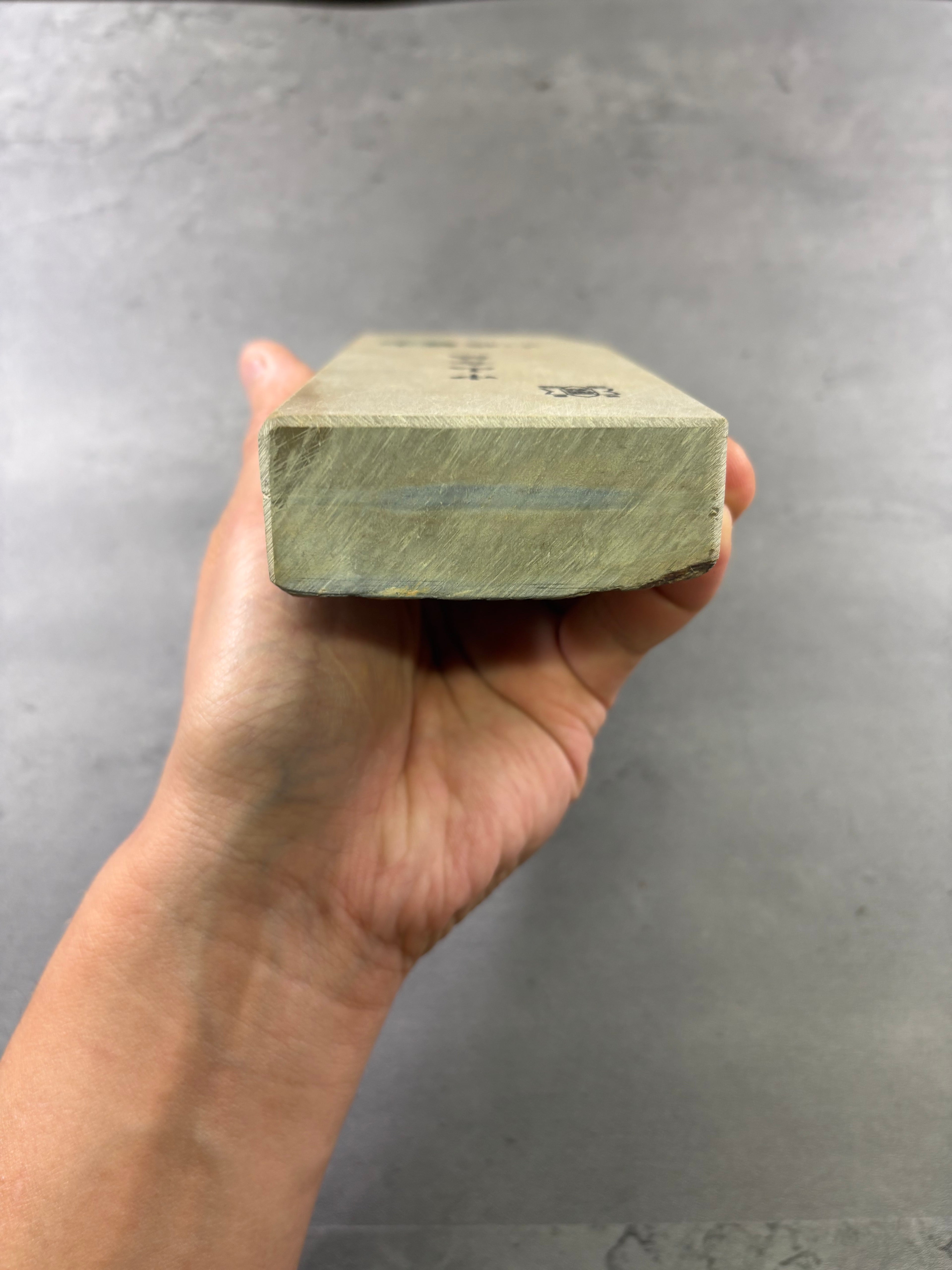 Kyoto Nakayama Shohonyama Awasedo Suita – Natural Finishing Stone (No. A15)