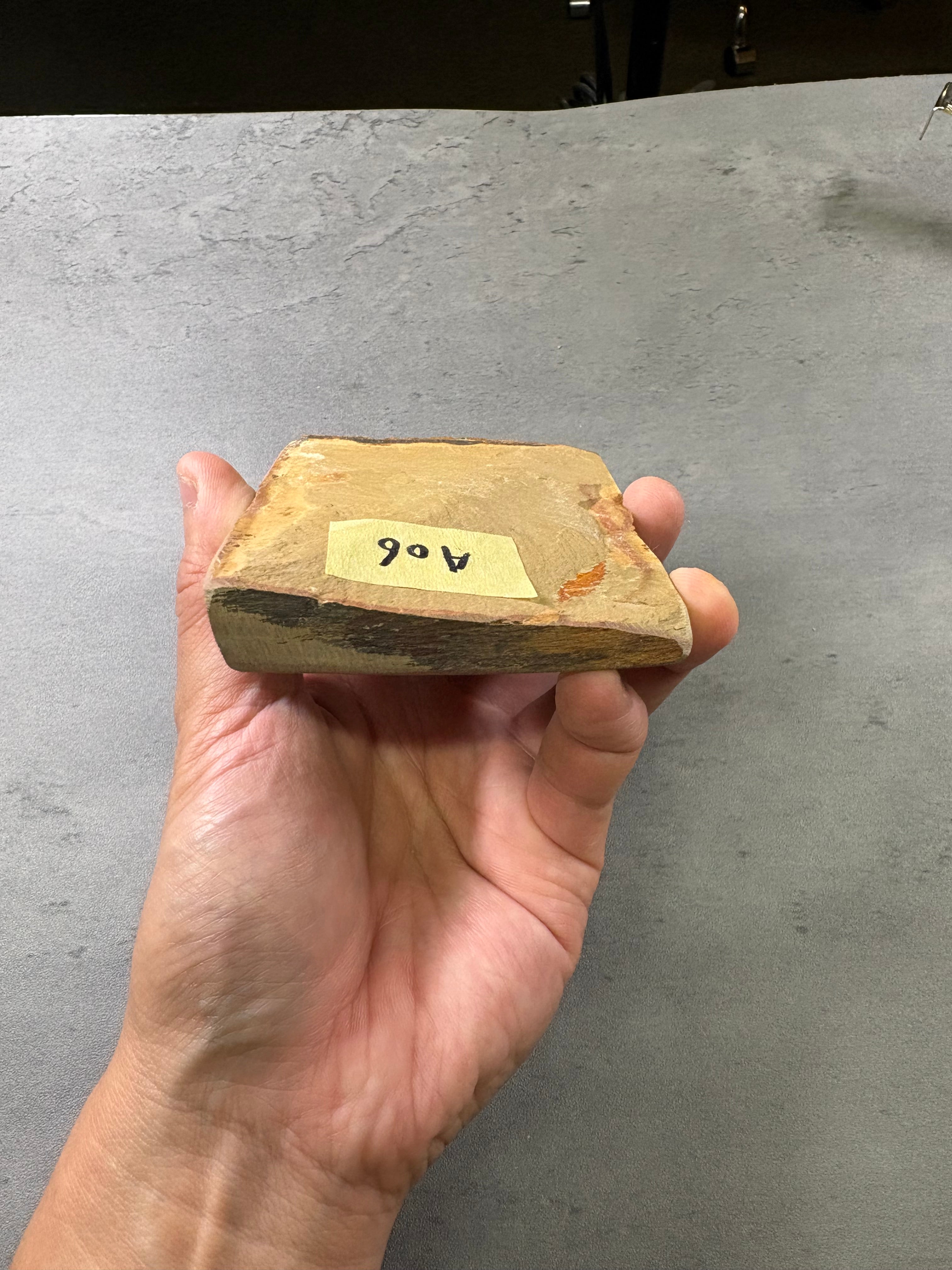 Kyoto Nakayama Shohonyama Awasedo Suita – Natural Finishing Stone (No. A06)