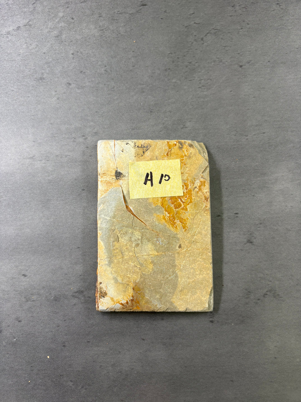Kyoto Nakayama Shohonyama Awasedo Suita – Natural Finishing Stone (No. A10)