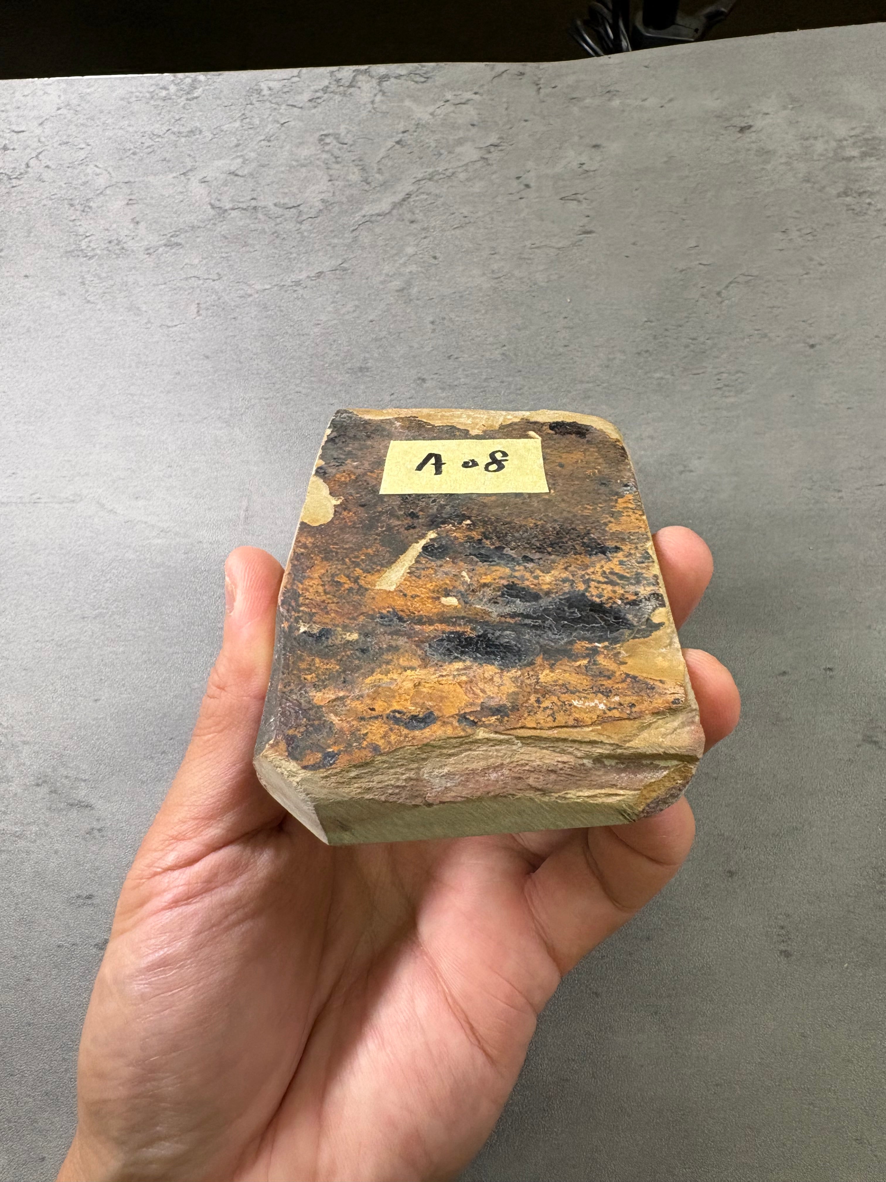 Kyoto Nakayama Shohonyama Awasedo Suita – Natural Finishing Stone (No. A08)