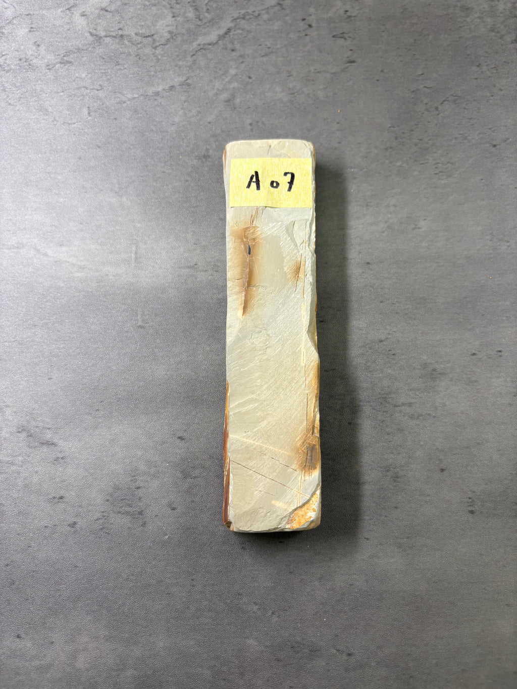 Kyoto Nakayama Shohonyama Awasedo Suita – Natural Finishing Stone (No. A07)