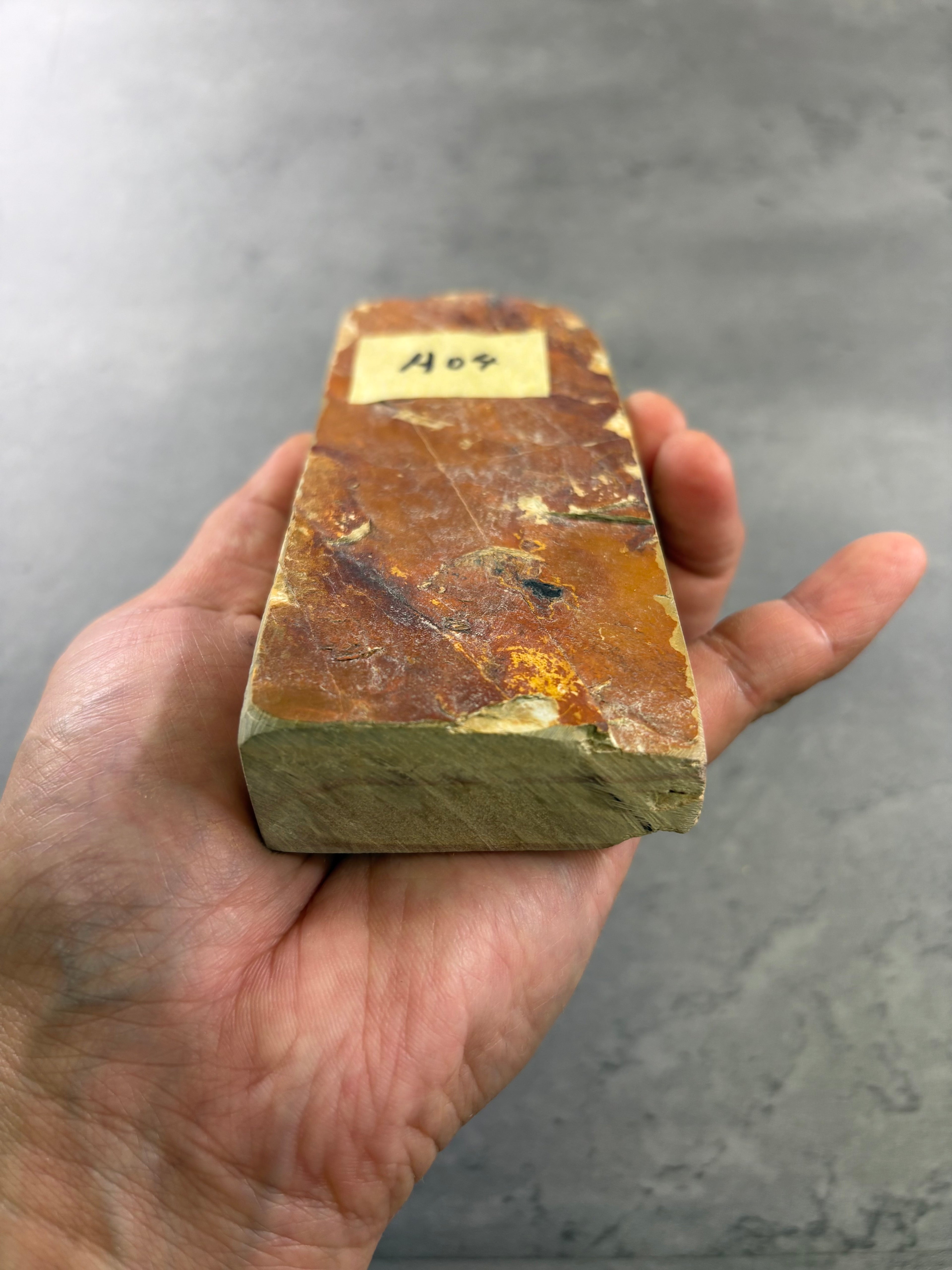 Kyoto Nakayama Shohonyama Awasedo Suita – Natural Finishing Stone (No. A04)