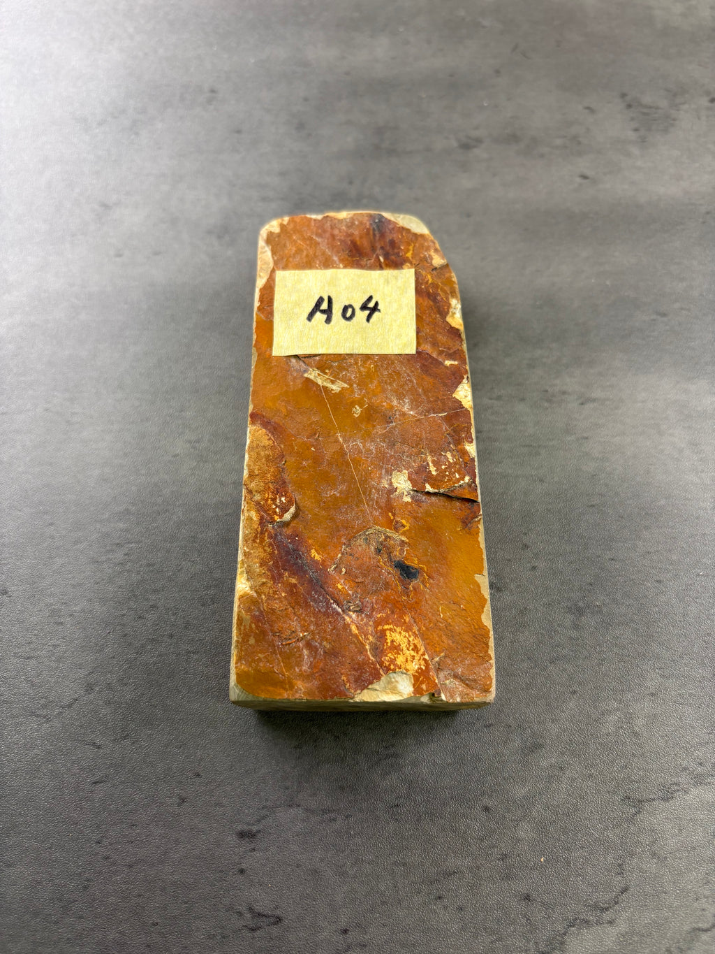 Kyoto Nakayama Shohonyama Awasedo Suita – Natural Finishing Stone (No. A04)