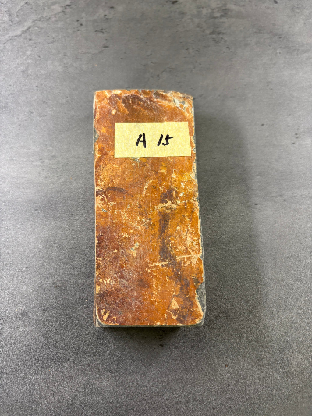 Kyoto Nakayama Shohonyama Awasedo Suita – Natural Finishing Stone (No. A15)