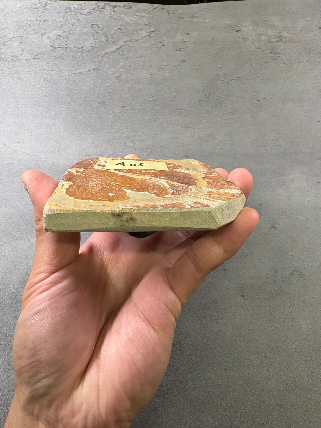 Kyoto Nakayama Shohonyama Awasedo Suita – Natural Finishing Stone (No. A05)