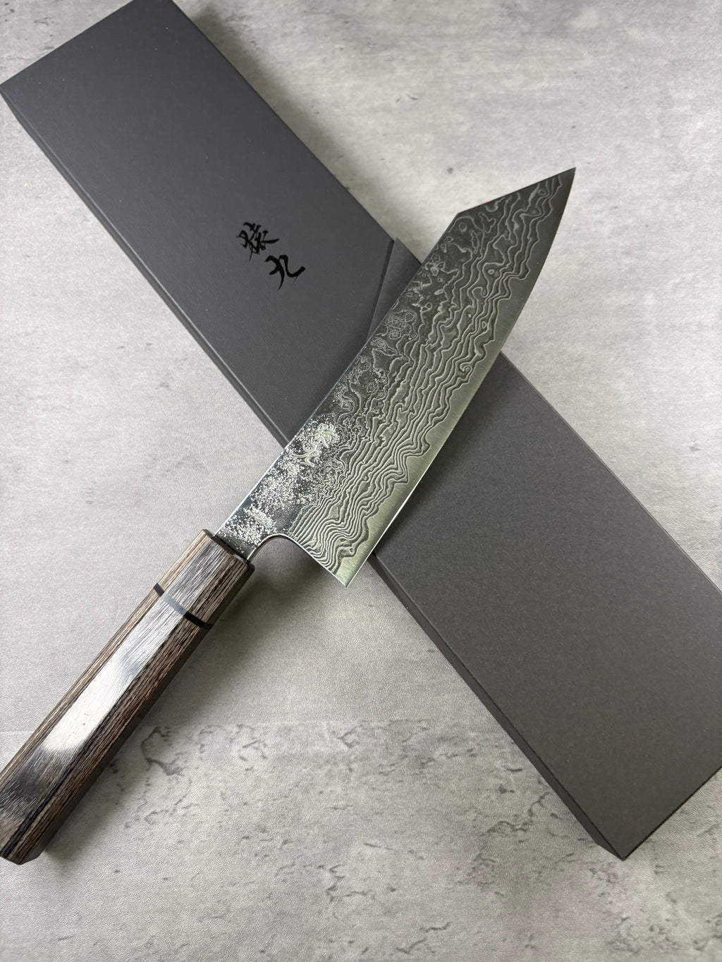 Enkyu Homuragumo　Santoku 180mm Gray laminated wood handle