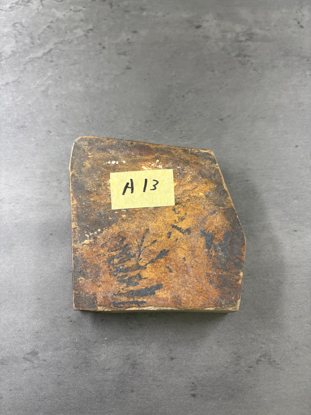Kyoto Nakayama Shohonyama Awasedo Suita – Natural Finishing Stone (No. A13)