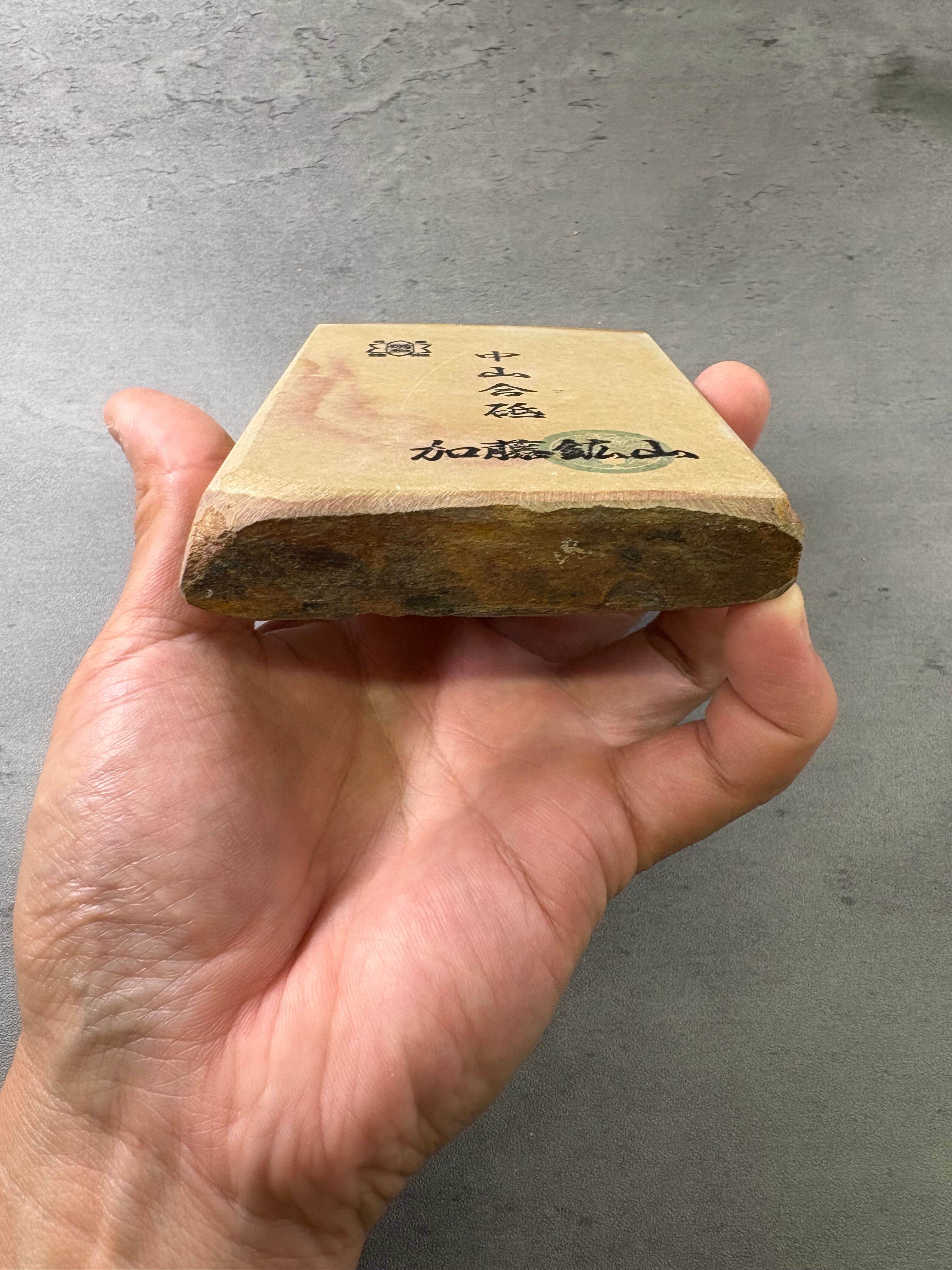 Kyoto Nakayama Shohonyama Awasedo Suita – Natural Finishing Stone (No. A06)