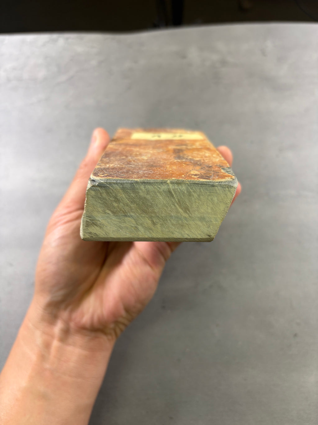 Kyoto Nakayama Shohonyama Awasedo Suita – Natural Finishing Stone (No. A15)